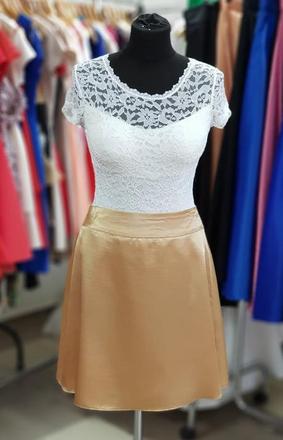 Krátka sukňa vo veľkosti m, m