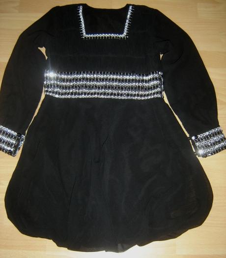 Cierne spolocenske saty, s