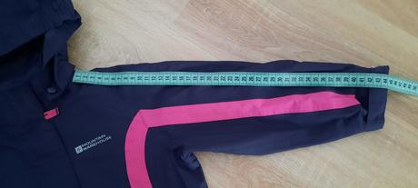 Prechodná/turistická vetrovka., mountain warehouse,104