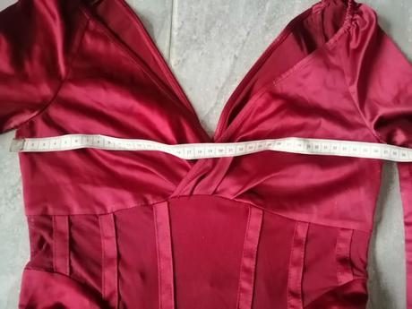 Bordové sexi šaty asos v36, pružné, 36