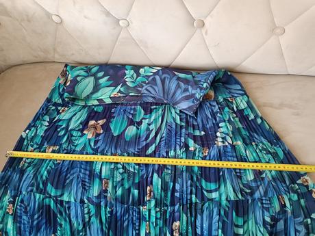 Sukňa spoločenská, 38