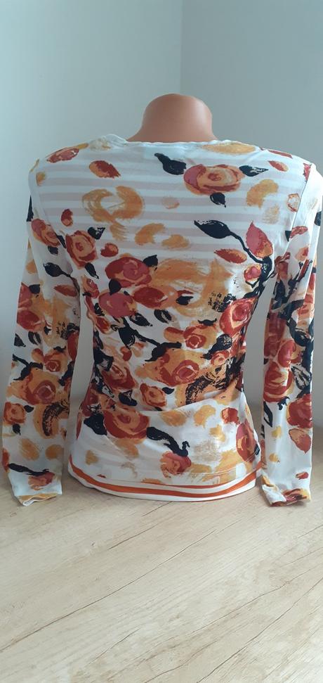 Top s kvetmi a pasikmi zn. comma, 38