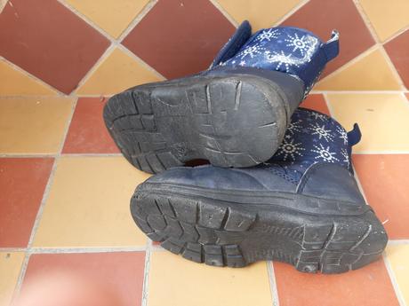 Snehule dievca 26, lupilu,26