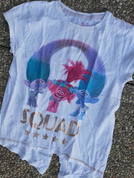 Zľava. tričko trolls velk. 8/9 rokov., trollkids,122