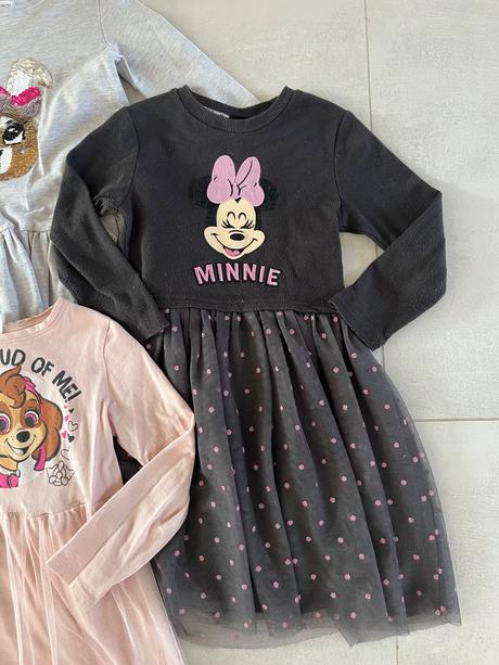 Dievčenské šaty, 110