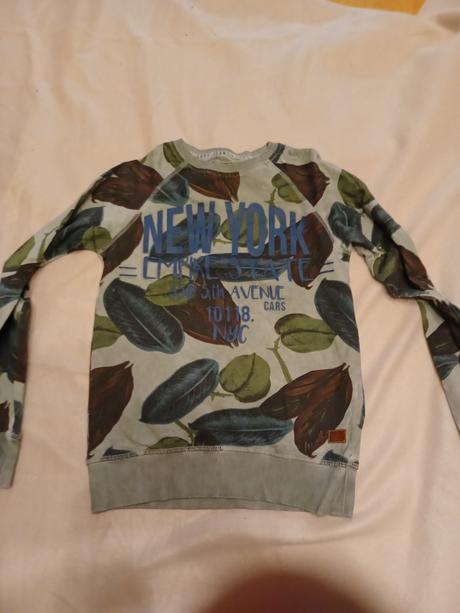 Mam na predaj mikinu, 146