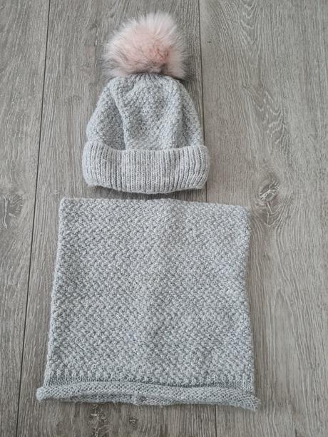 Čiapka detská a nakrčník, 110