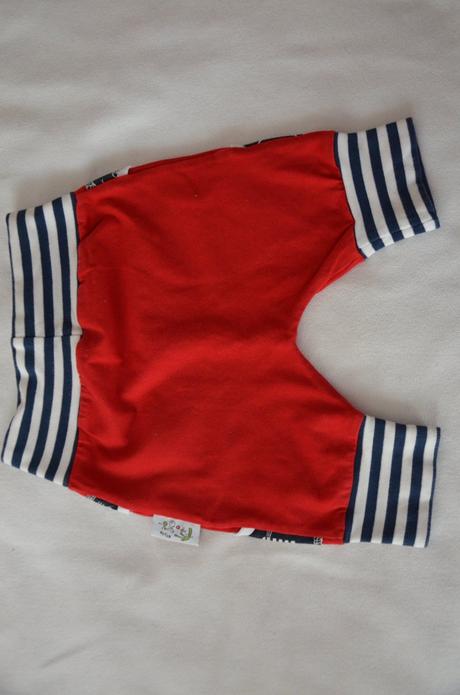 Námornícke kraťasy, 86