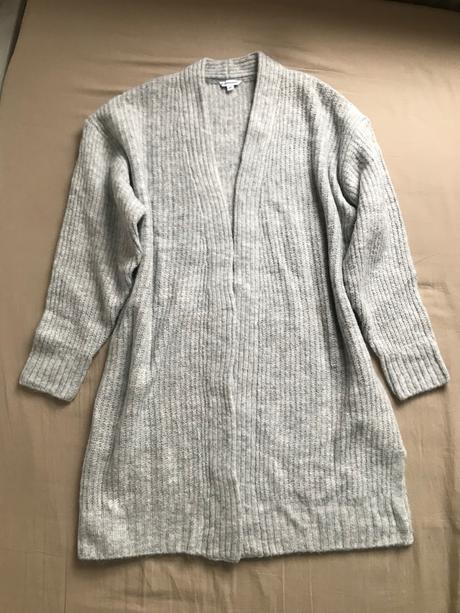 Dlhý sveter/kardigan nenosený, s