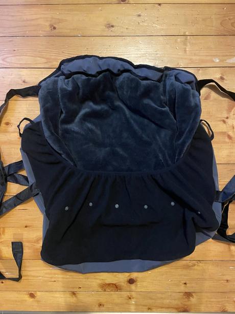 Nosičská kapsa, angel wings