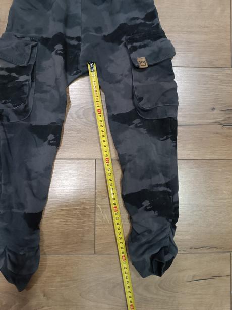 Army tepláky hand -made, 128