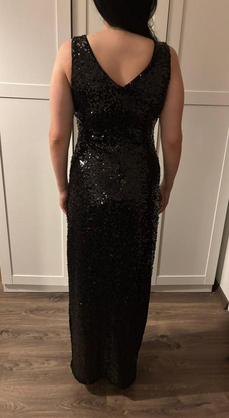 Spoločenské šaty, 38