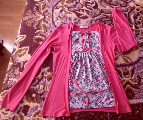 Ružovo-kvetovaný top, s