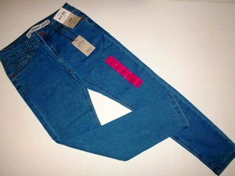 Štýlové nové rifle - veľ. 8-9 rokov, denim co,134