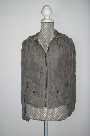 Vetrovka prechodná, 38