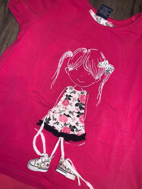 Veselé tričko s čipkou a kraťasami, 110