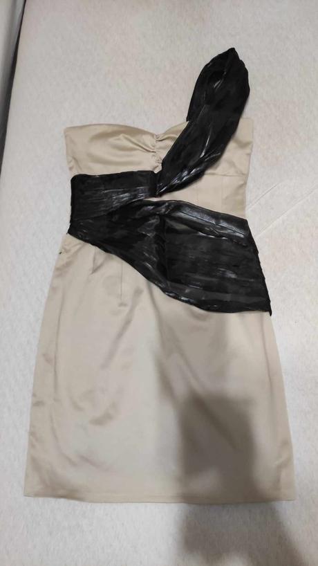 Šaty spoločenské, 38