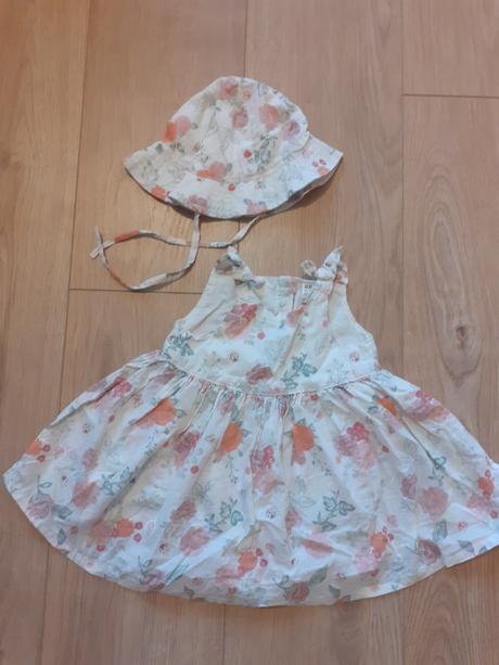 Letné šaty s všitým body v.74 súprava s klobúčikom, h&m,74