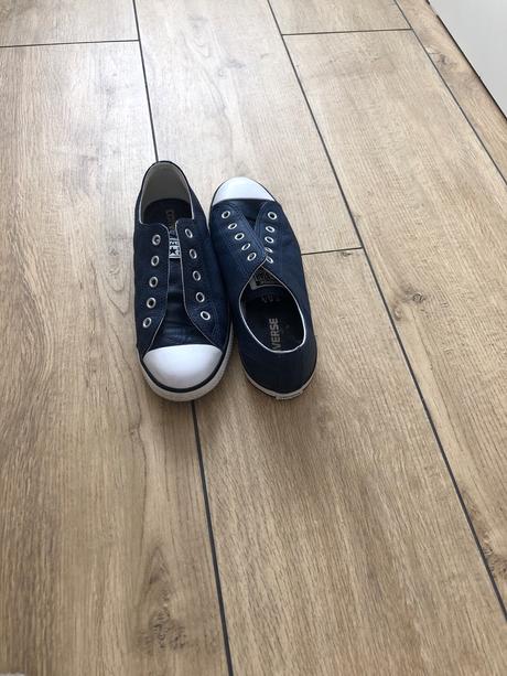 Converse, converse,38