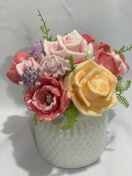 Mydlova kytica vo váze, 