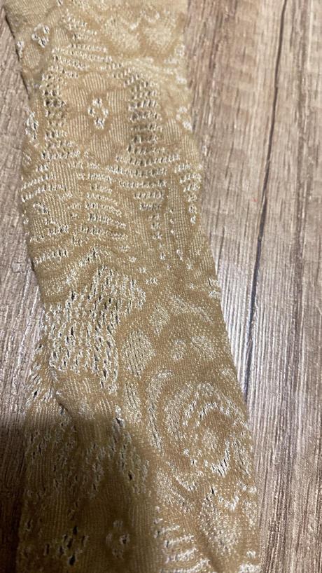 Dámske béžové sieťové pančuchy s kvietkami s/m, m