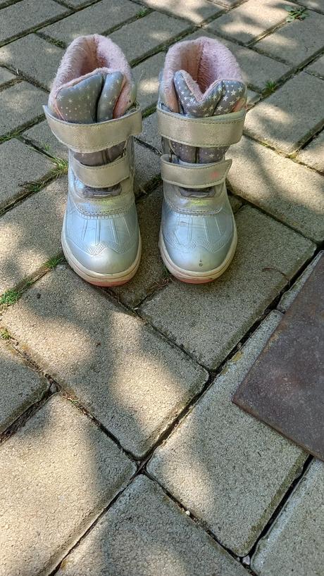 Zimušné čižmičky, 29