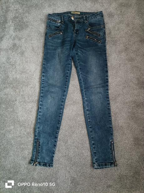 Balík dámskeho oblečenia, s