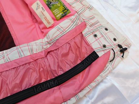 Kvalitna lyziarska bunda s odonimatelnou kapucnou, 36