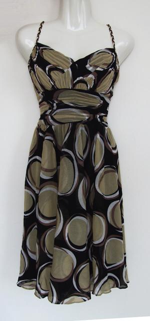 Koktailové šaty, 44