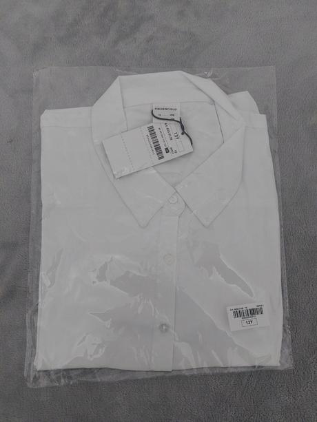 Dievčenská košeľa, 158