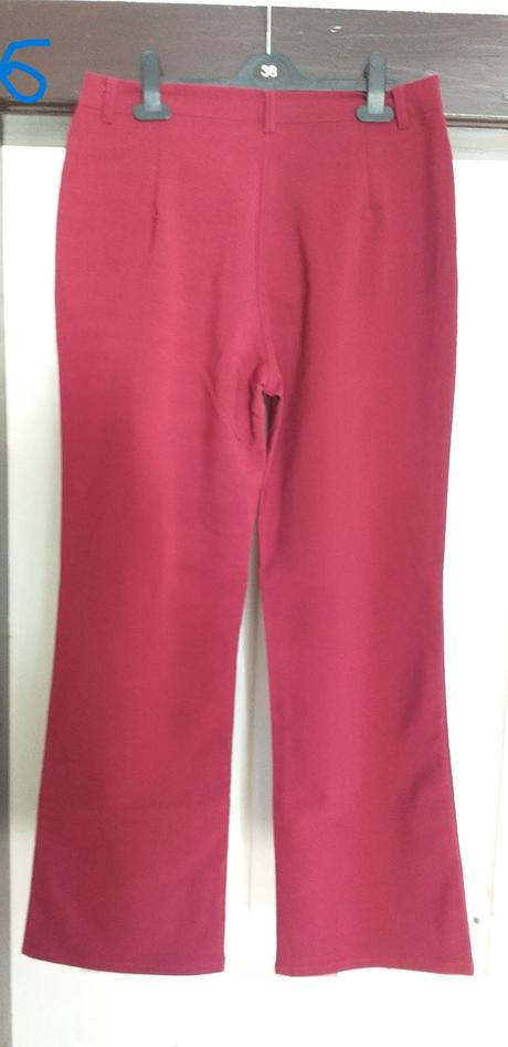 Tenké bordové nohavice, 38