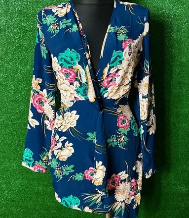 Dámske šaty prettylittlething - s, s