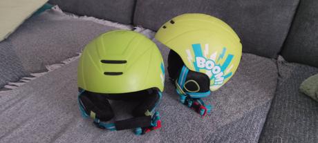 Detské ,aj lyžiarske prilby, 