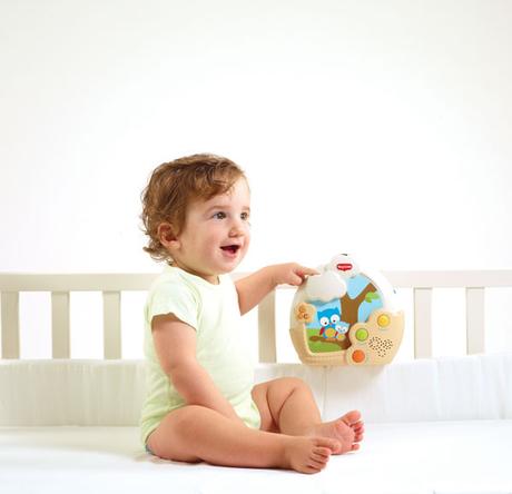 Kolotoč nad postieľku s projektorom - magická noc ,