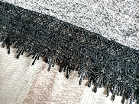 Krásny crop top svetrík - tričko s čipkou, h&m,xs