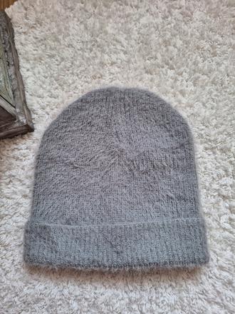 Huňatá čiapka, 152