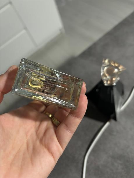 Kardashian a greenapple parfémy, 