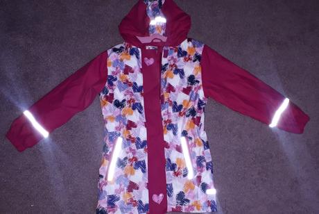 Bundička nepremokavá do dažďa, lupilu,128