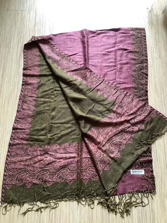 Krasna pašmína s hodvabom,