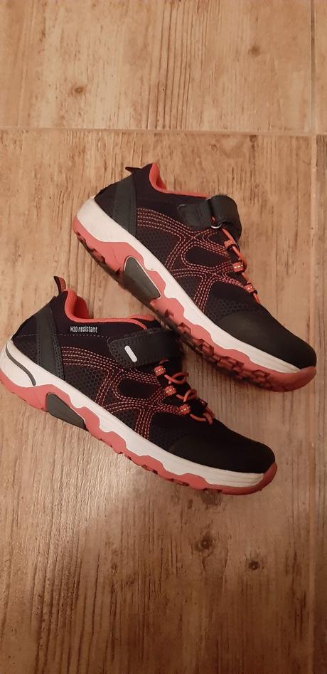 Trekové topánky, umbro,34