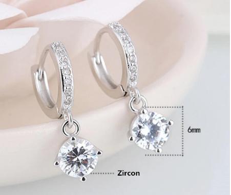 Strieborné náušničky so zircónmi,