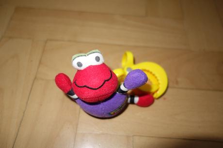 Hračka na naťahovanie a zavesienie včielka,