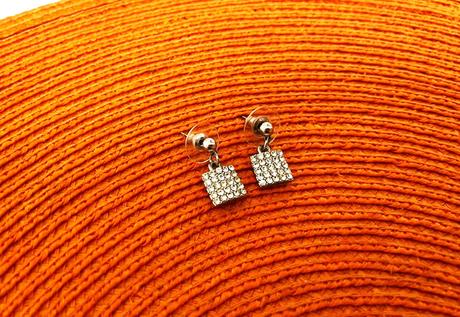 Luxusné štrasové napichovačky, 