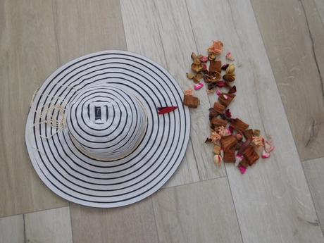 Reserved klobúk dámsky na pláž,, reserved