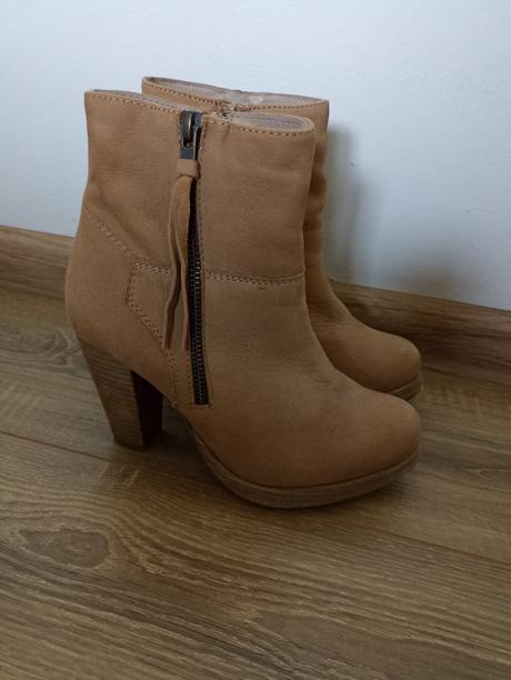 Čižmičky, reserved,36