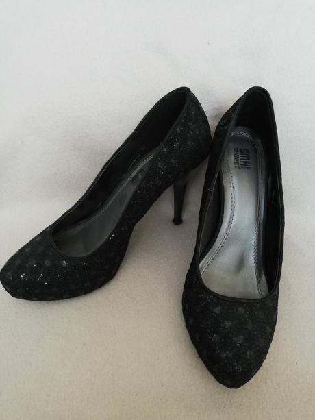 Lodičky s trblietkami, 39