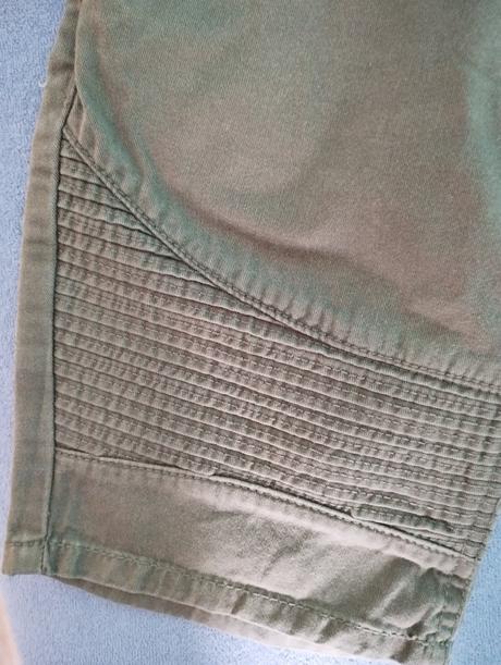 Kraťasy, chapter young,146