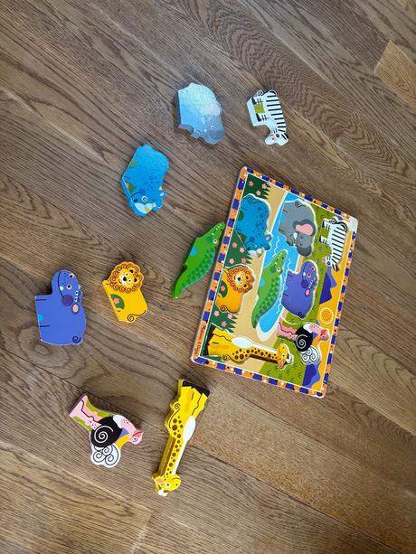 Prvé drevené vkladacie puzzle zvieratká, 