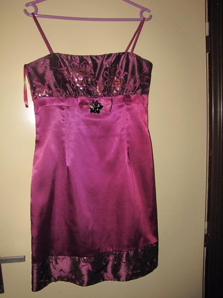 Fialove satenove saty, 40