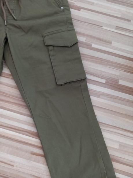 Elastické kapsáčové nohavice, new yorker,38 / m